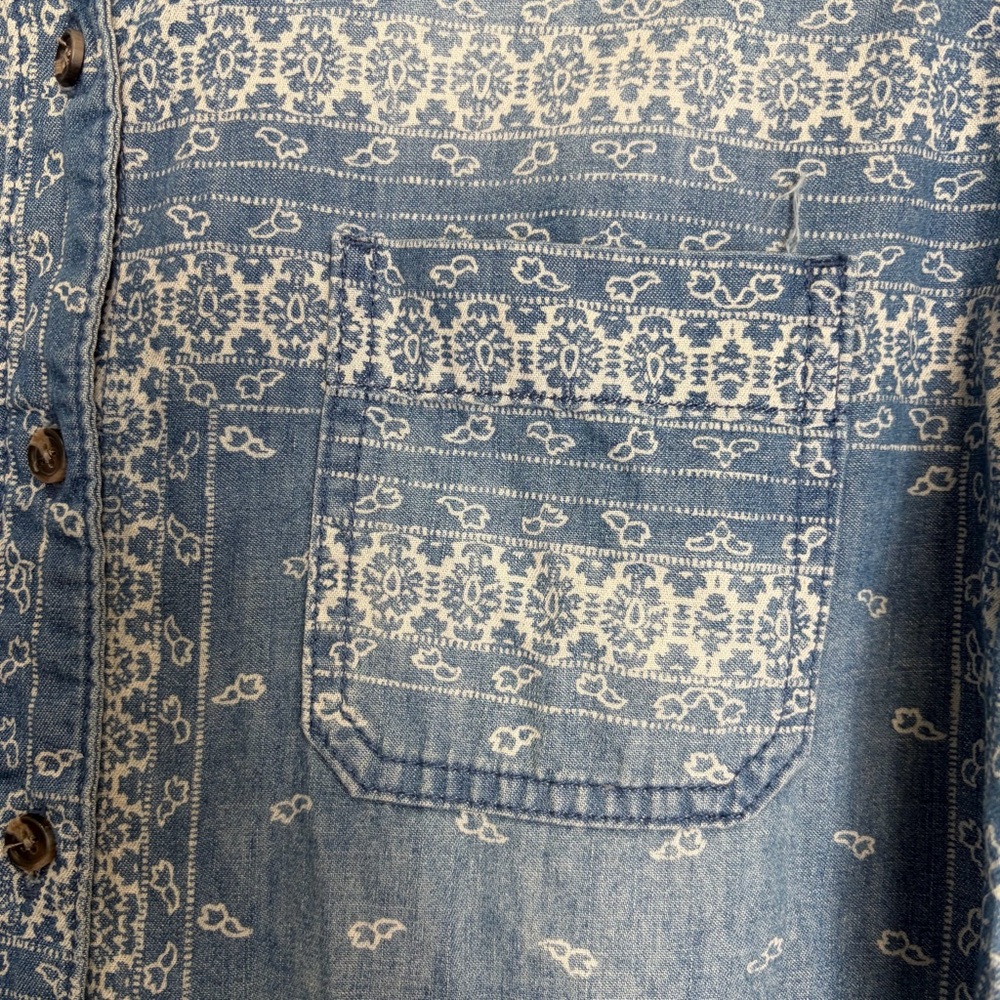 Mossimo Supply Co. Light Blue Patterned Button Do… - image 5